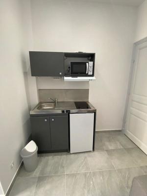 Studio - 15 m² - 1 pièce