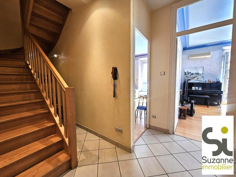 Appartement - 151 m² - 5 pièces