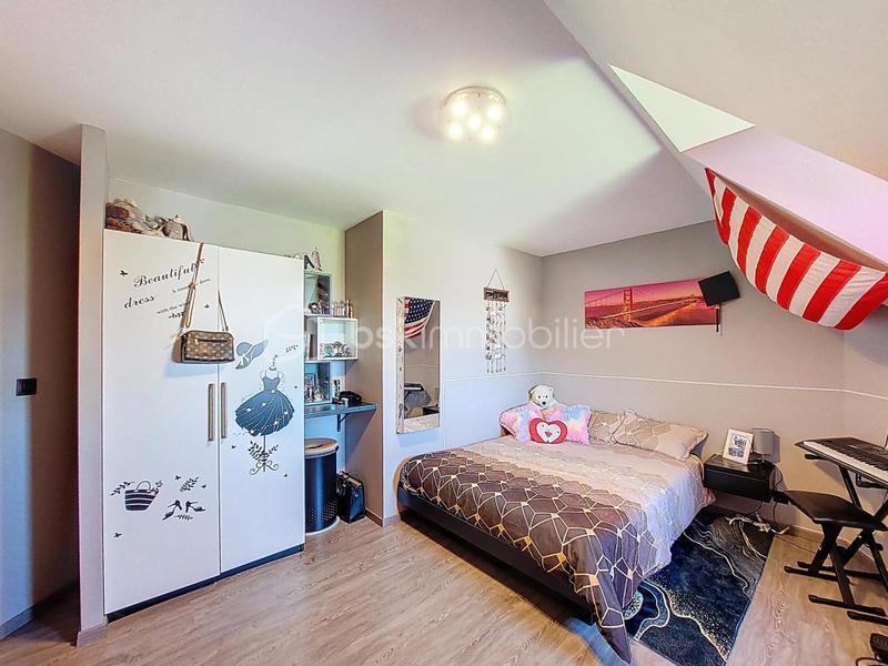 Pavillon - 137 m² - 6 pièces