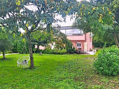 Maison - 176 m² - 8 pièces