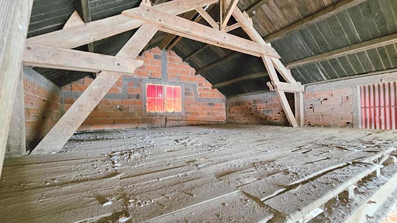 Parking / Garage - 60 m²