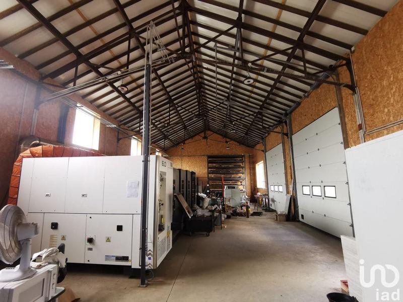 Local commercial - 3 180 m²