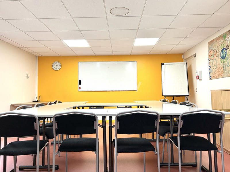 Bureau - 87 m² - 6 pièces