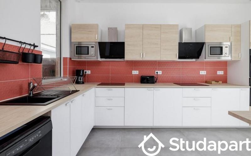 Chambre - 13 m² - 1 pièce