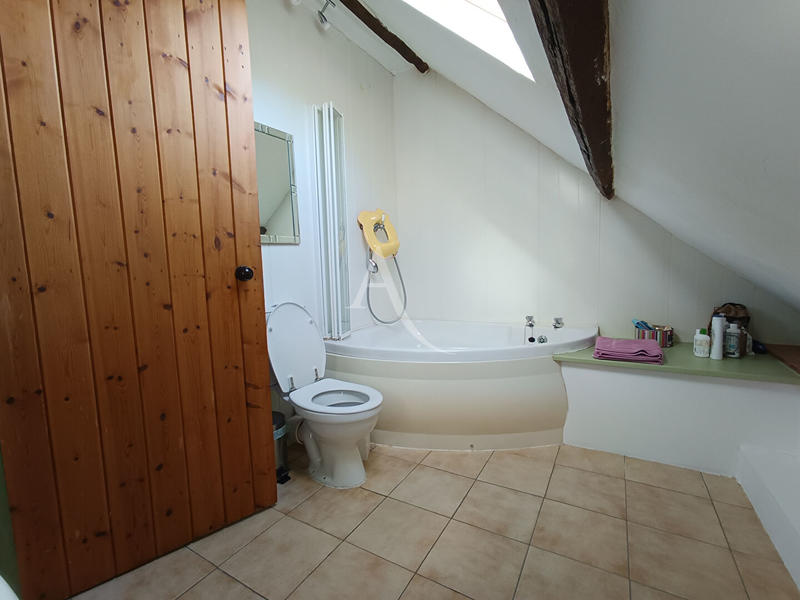 Maison - 147 m² - 6 pièces