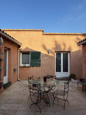 Propriété - 229 m² - 9 pièces