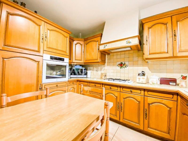 Maison - 138 m² - 6 pièces