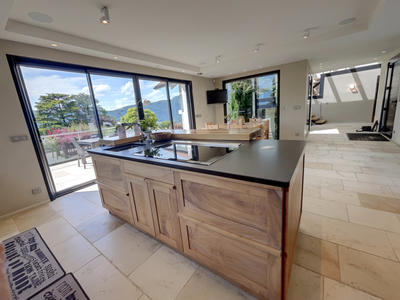 Villa - 231 m² - 6 pièces