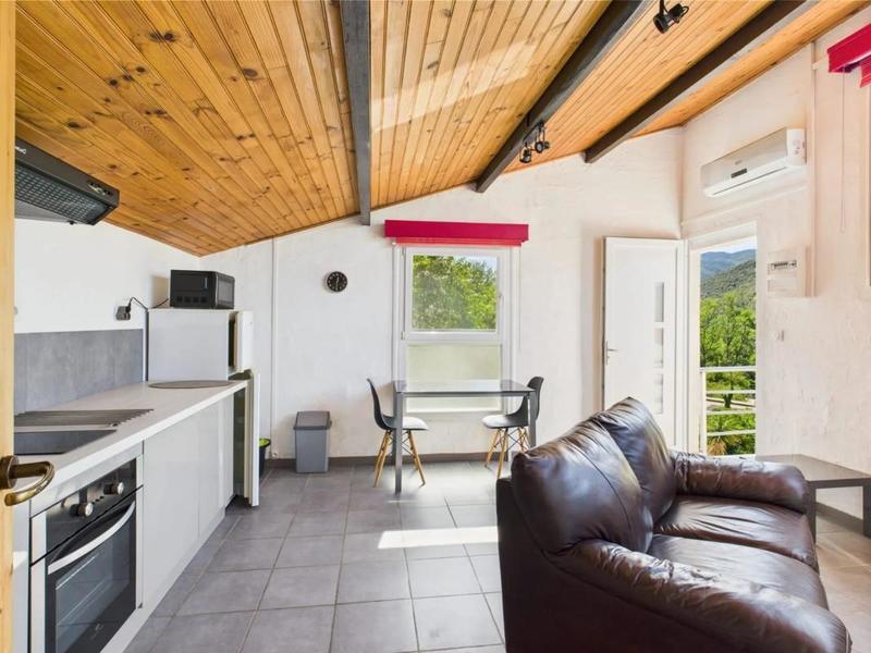Propriété - 288 m² - 12 pièces
