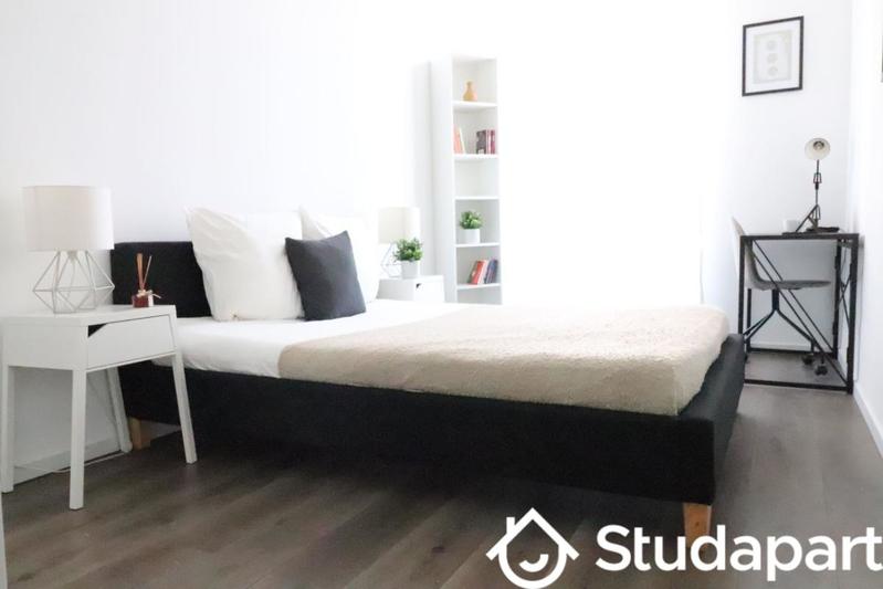 Chambre - 13 m² - 1 pièce