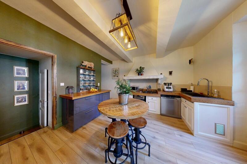 Maison - 160 m² - 8 pièces