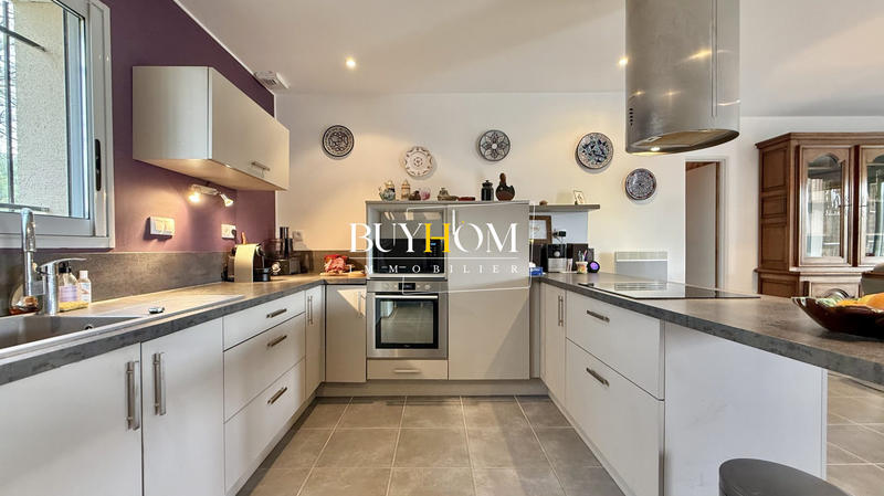 Maison - 110 m² - 4 pièces