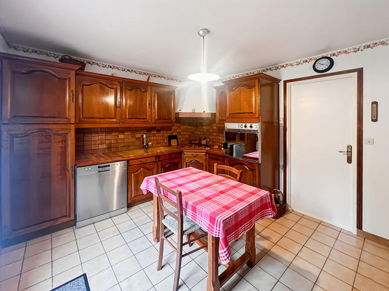Maison - 86 m² - 5 pièces