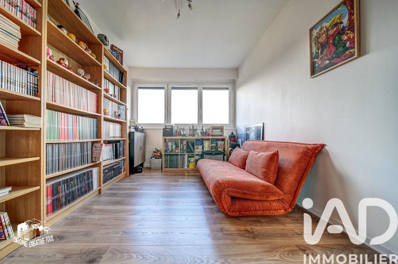 Appartement - 90 m² - 4 pièces
