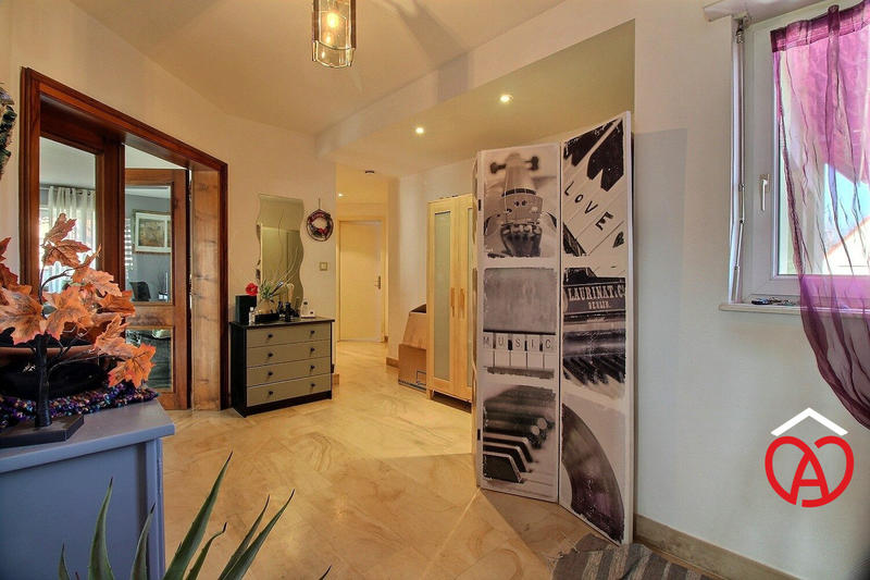 Appartement - 138 m² - 5 pièces