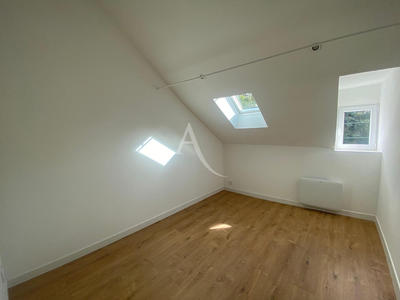 Maison - 107 m² - 7 pièces