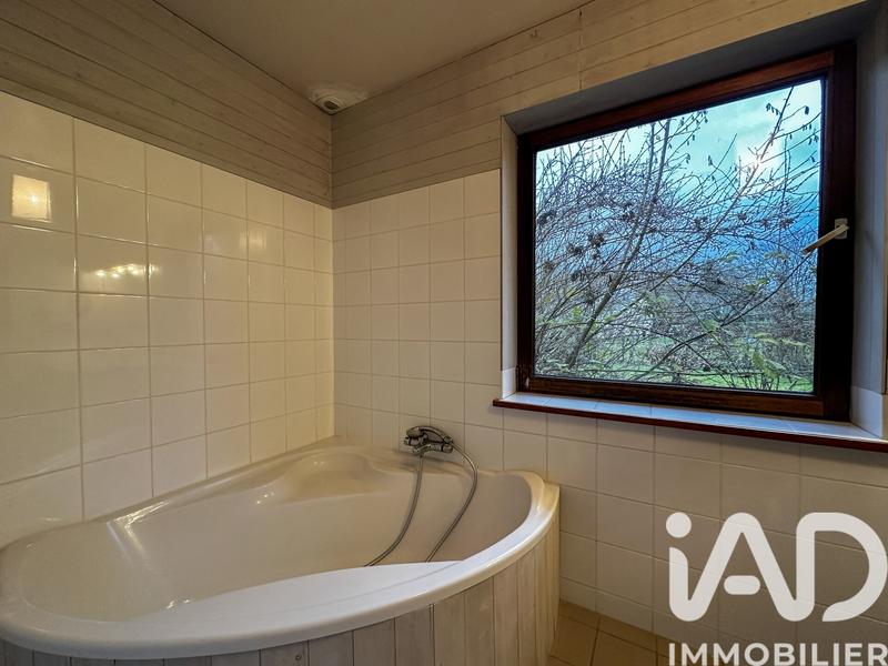 Maison - 110 m² - 4 pièces