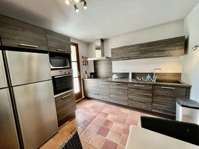 Maison de village - 180 m² - 10 pièces