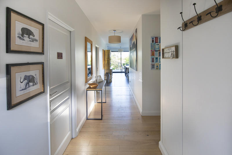 Maison - 180 m² - 4 pièces