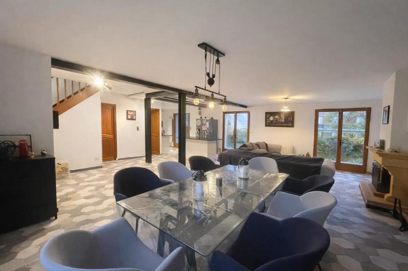 Maison - 150 m² - 6 pièces