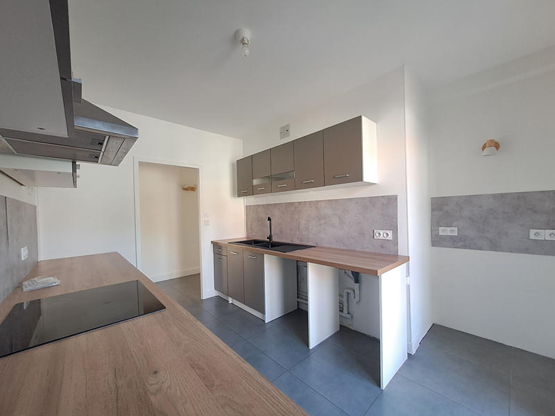 Appartement - 80 m² - 3 pièces