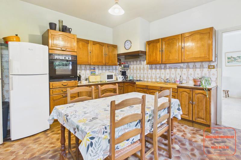 Maison - 208 m² - 8 pièces