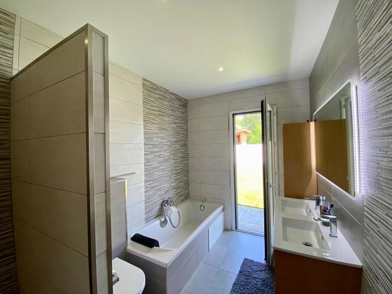 Maison - 180 m² - 6 pièces