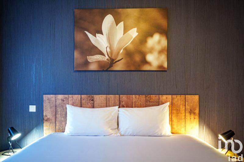 Local commercial - 1 700 m²