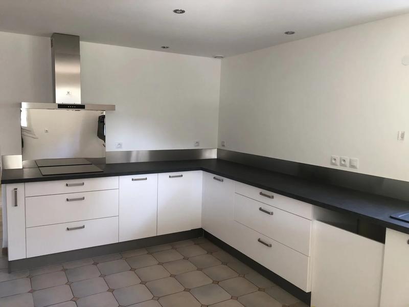 Maison - 205 m² - 7 pièces