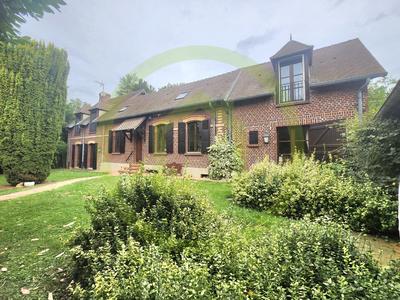 Maison - 218 m² - 6 pièces