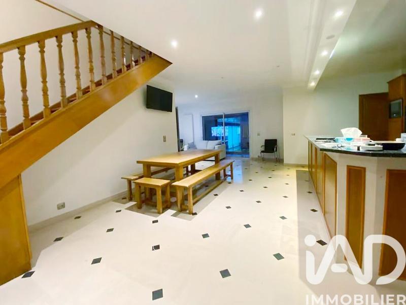 Maison - 129 m² - 6 pièces