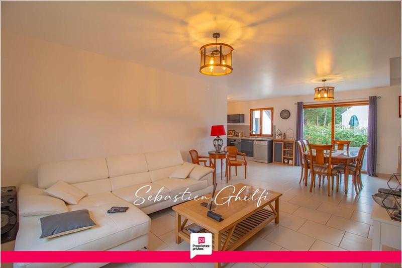 Maison - 115 m² - 6 pièces