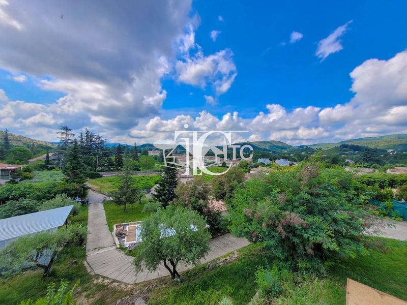 Maison - 135 m² - 4 pièces