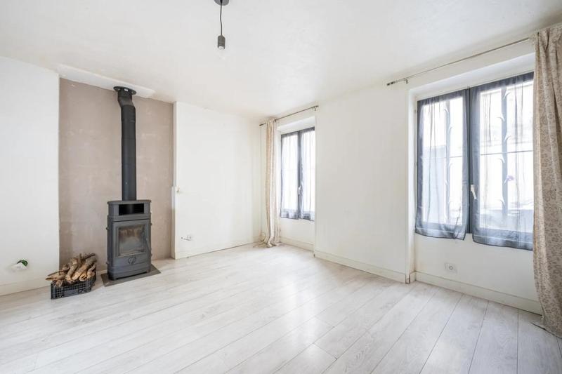 Maison - 88 m² - 6 pièces