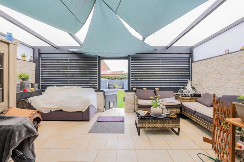 Maison - 158 m² - 7 pièces