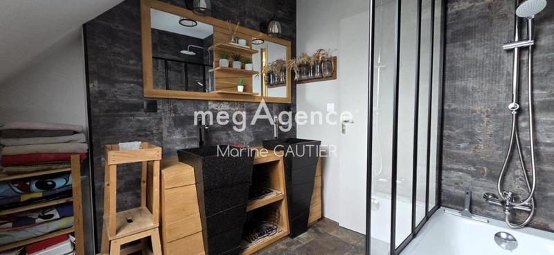 Maison - 126 m² - 8 pièces