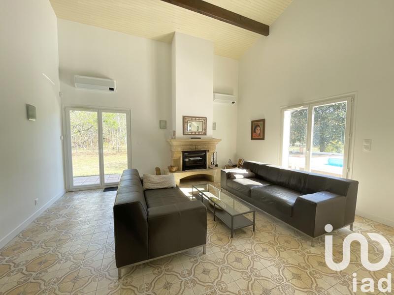 Maison - 245 m² - 8 pièces