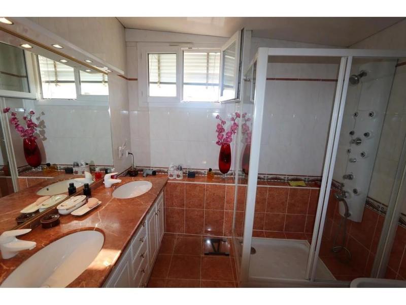 Villa - 91 m² - 2 pièces