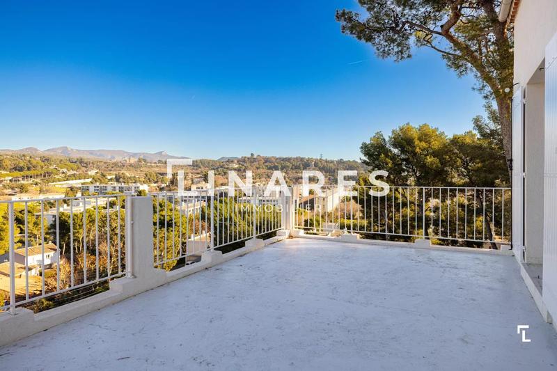 Appartement - 95 m² - 4 pièces