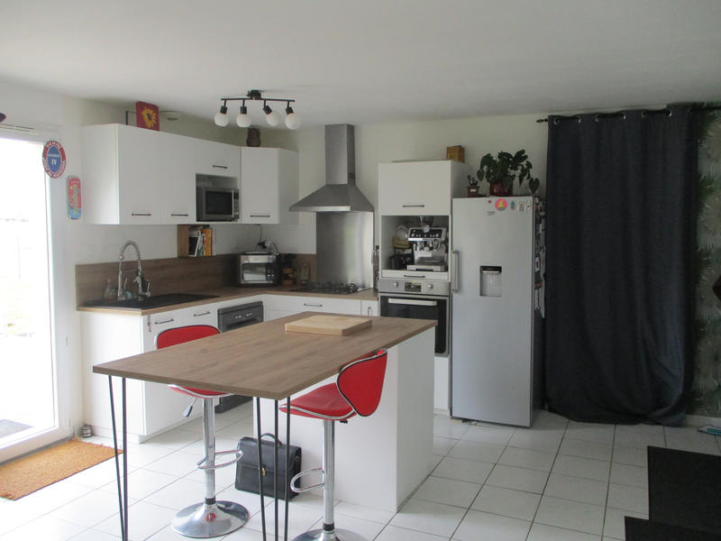 Maison - 85 m² - 4 pièces