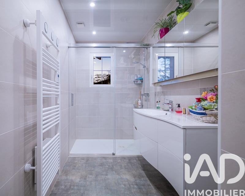 Maison - 142 m² - 5 pièces