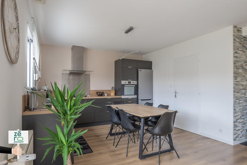 Maison - 83 m² - 4 pièces