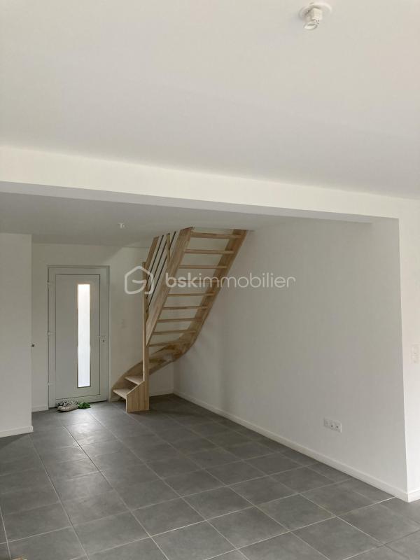 Maison - 85 m² - 5 pièces