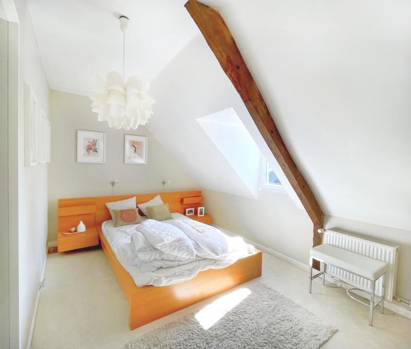 Maison - 218 m² - 12 pièces