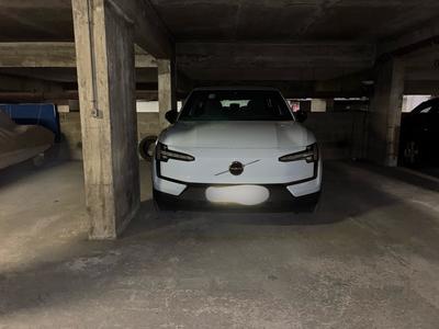 Parking / Garage - 12 m²