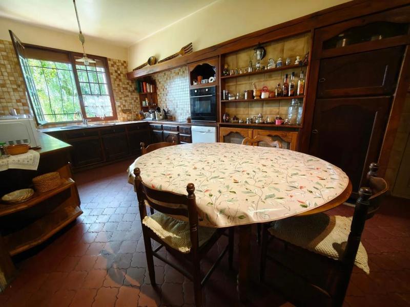 Maison - 362 m² - 12 pièces