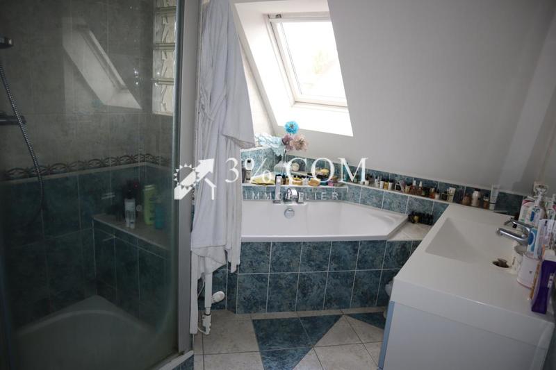 Maison - 101 m² - 5 pièces