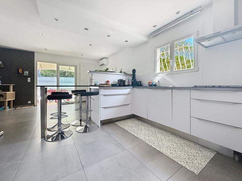 Maison - 151 m² - 5 pièces