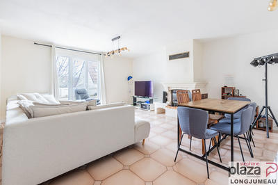 Appartement - 100 m² - 5 pièces