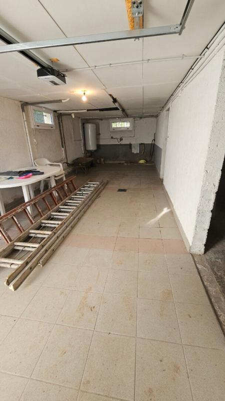 Maison - 99 m² - 5 pièces